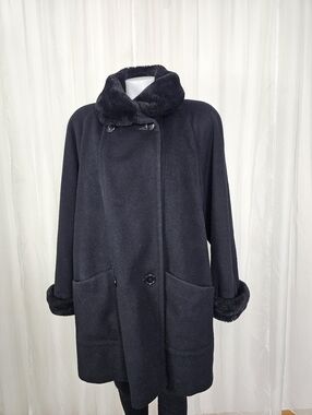 Searle Blatt Studio Black Wool Swing Coat With Faux-Fur Trim 10